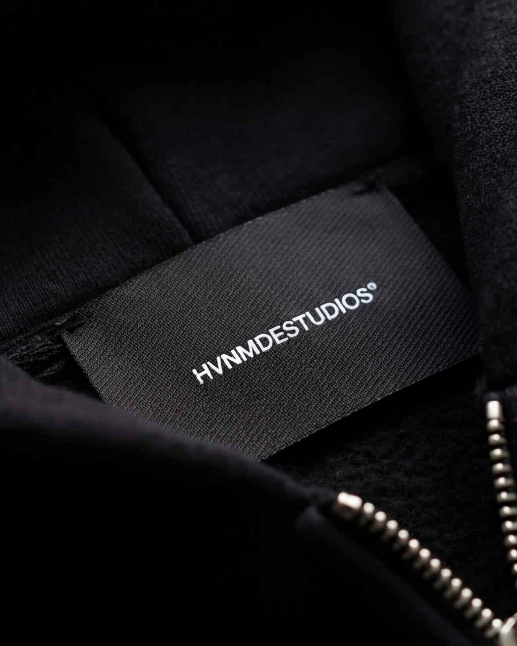 HVNMDESTUDIOS label and zip detail